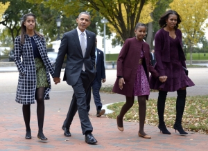 Michelle Obama este in cautarea unei facultati pentru fiica ei