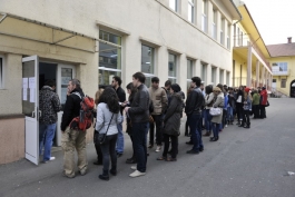 Studentii au week-end prelungit pentru a merge acasa sa voteze