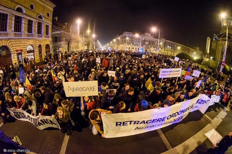 Numar record de protestatari la Cluj si in toata tara