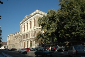 Peste 8.000 de locuri bugetate, la nivel licenta si master, scoase la concurs de UBB